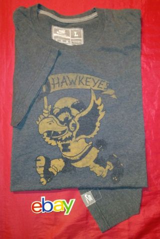 Rare Vintage Nike Iowa Hawkeyes Cartoon Football Men Sz L Heather Gray T - Shirt