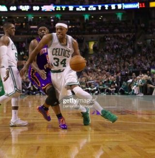 PAUL PIERCE Game - 4/19/11 Playoff Shoes NYK - Photomatched - Celtics 10