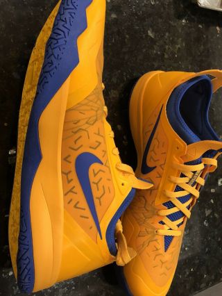 Team Issued Andre Iguodala Golden State Warriors Nike Zoom Crusader Shoes,  16.  5 8