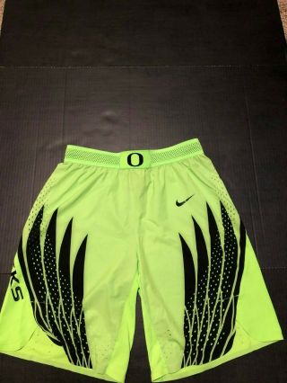 Nike Oregon Ducks Basketball Team Issued Shorts Men 