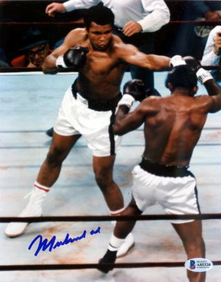 Muhammad Ali Autographed Signed 8x10 Photo Beckett Bas A85320