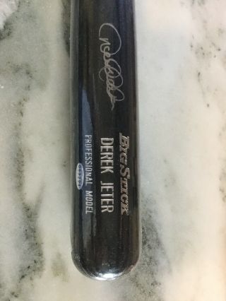 Derek Jeter Autograph Signed Rawlings Personal Model Big Stick Baseball Bat