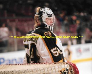 Hannu Toivonen Defends Net W/skeleton Mask 8x10 Photo Boston Bruins Goalie Wow