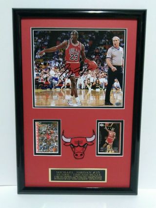 Michael Jordan Signed Chicago Bulls Photo Display With