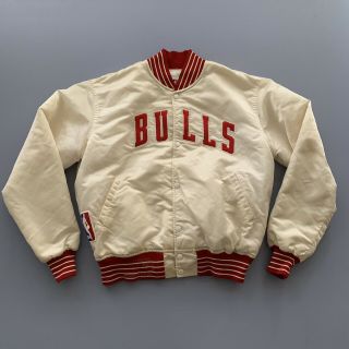 Vintage 80s 90s White Red Satin Nylon Chicago Bulls Starter Jacket Size L Jordan