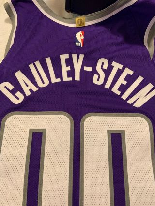 Game Willie Cauley - Stein 00 Sacramento Kings NBA Tip Off 2018 Jersey Worn 7