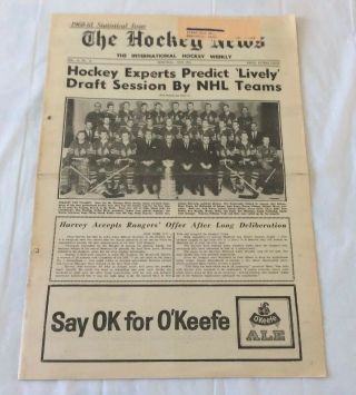 1961 Hockey News Chicago Black Hawks Stanley Cup Photo Vol.  14 No.  32