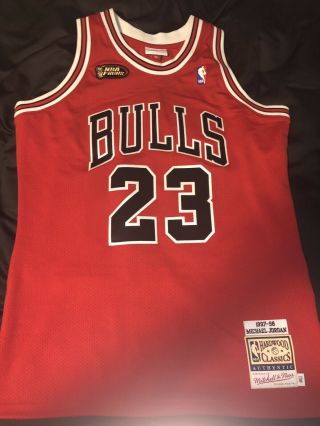 Michael Jordan 1997 - 98 Mitchell And Ness Red Away Jersey Size Large 44 7
