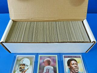 1980 TOPPS FOOTBALL CARD COMPLETE SET (1 - 528) PHIL SIMMS ROOKIE RC 2