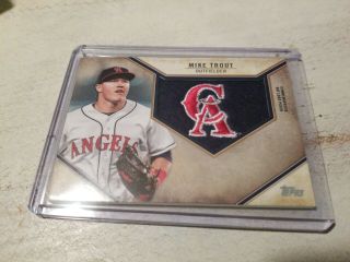 2019 Topps Series 1 " Mike Trout " (retro Hat Logo Patch Card) Angels