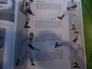 1957 World Series Official Milwaukee Braves vs.  York Yankees Program 3