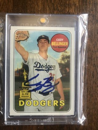 2017 Topps Heritage All Star Cody Bellinger Auto.  On Back