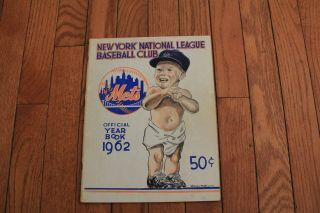 N.  Y Mets yearbooks 1962 - 1971 all in 2