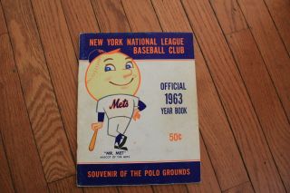 N.  Y Mets yearbooks 1962 - 1971 all in 3