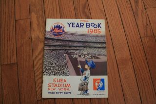 N.  Y Mets yearbooks 1962 - 1971 all in 6