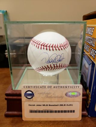 Derek Jeter Autographed Baseball York Yankees Steiner Authenticated