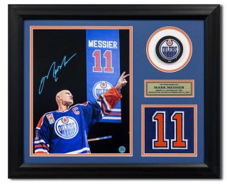 Mark Messier Edmonton Oilers Autographed Retired Jersey Number 19x23 Frame