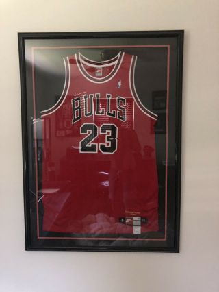 NBA Legend 23 Michael Jordan MJ Autographed Chicago Bulls Signed Jersey Framed 5
