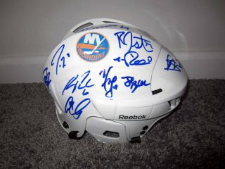 York Islanders 2019 Team Signed Hockey Helmet W/coa Eberle Boychuk Lehner,