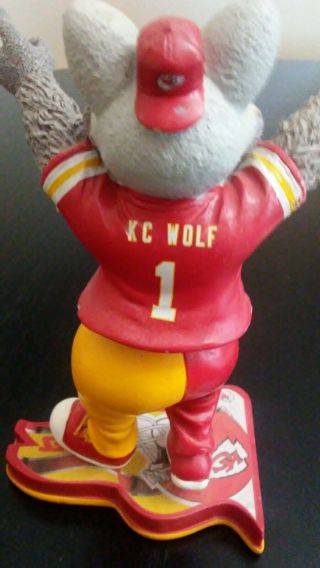 KC Wolf Kansas City Chiefs Pennant Base,  Bobblehead NFL.  Broken finger no box 4
