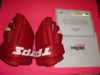 Jason Woolley Game Hockey Gloves Hockeytown Authentics And Holograms