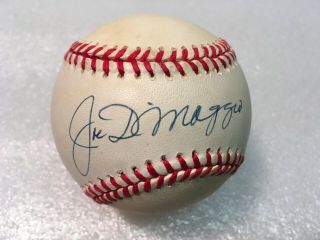 Joe Dimaggio Signed Bobby Brown Oal Baseball With Display Case Beckett Bb8