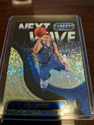 2018 - 19 Panini Threads Luka Doncic Next Wave Sparkle Parallel