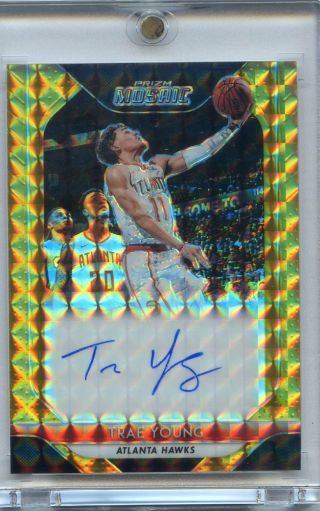 2018 - 19 Panini Mosaic Prizm Gold Rookie Rc Trae Young 4/10 Auto Autograph Hawks
