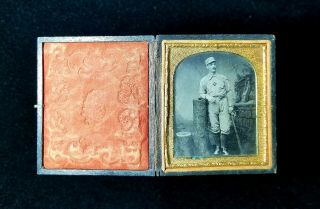 1880s BASEBALL TIN TYPE PLAYER IN UNIFORM With SPALDING RING BAT Photo with Case 2