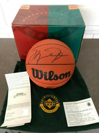 Michael Jordan Uda Signed Wilson Jet Basketball Hologram & Documents Upper Deck