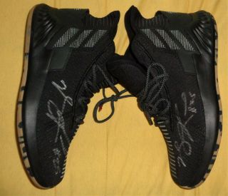 Derrick Rose Signed Game Model Issued Adidas Basketball Shoes Bulls Loa