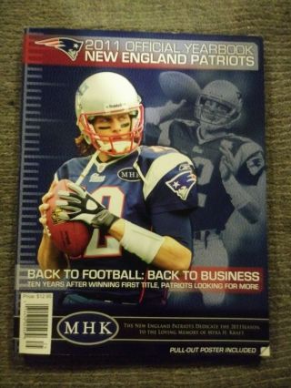 2011 England Patriots Official Yearbook Tom Brady