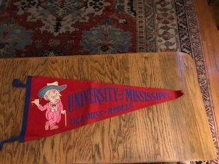 Vintage University Of Mississippi Ole Miss Rebels Felt Pennant Flag 1950s