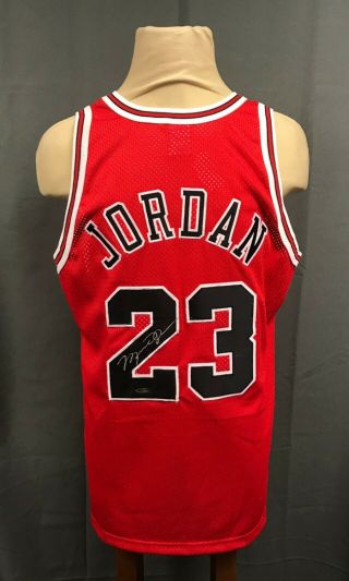 Michael Jordan 23 Signed Bulls Champion Jersey 1996 Gold Logoman Patch Uda