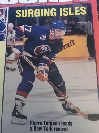 The Sporting News Hockey - 1994 - 95 Yearbook - Surging Isles - 138 Pages 2