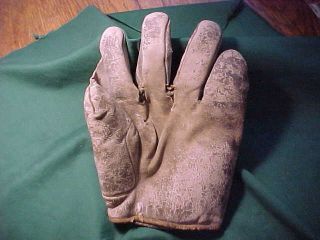 Early A.  G.  Spalding & Brothers Baseball Glove