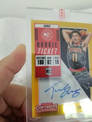 Trae Young Autograph Card 2018 - 19 Panini Contenders Variations Premium Gold 3/10