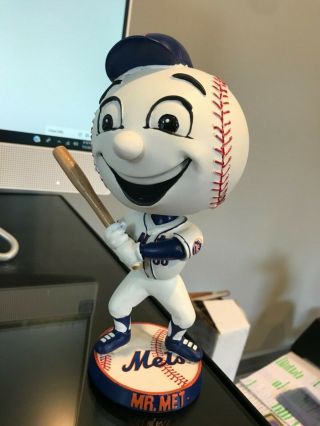 MR MET FOREVER COLLECTIBLES BIG HEADS BOBBLEHEAD - York Mets 3