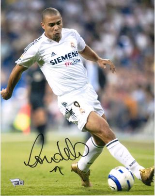 Ronaldo Real Madrid Autographed 11 " X 14 " White Photograph
