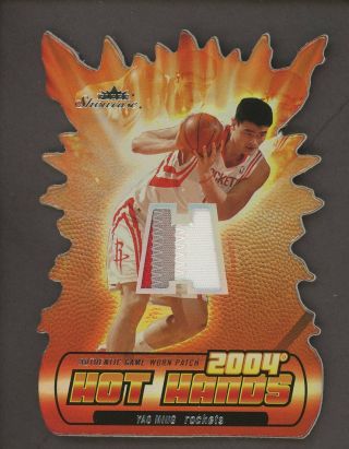 2004 - 05 Fleer Showcase Hot Hands Yao Ming Game Patch