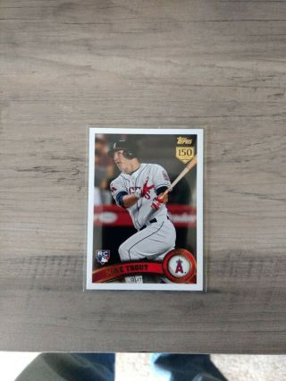 2019 Topps Series 2 Mike Trout Iconic Card Icr - 99 Gold 150 038/150