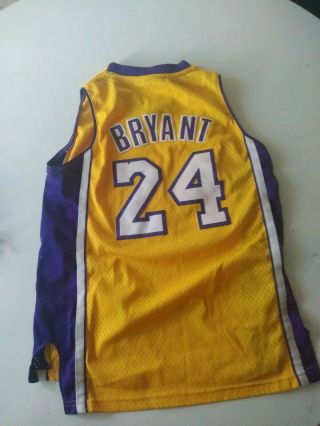 Nba Authentic Adidas Size Medium Kobe Bryant Los Angeles Lakers Jersey