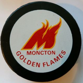 Moncton Golden Flames Vintage Inglasco Ahl Hockey Puck Maxwell House Ad Rare