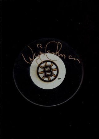 Wayne Cashman Autograph Bruins Hockey Puck In Case. .  W/certification
