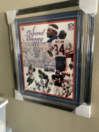 " A Legend Among Us " Walter Payton Hand Signed Photograph With Frame Authentic