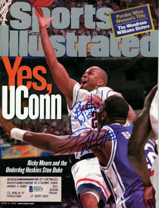 Ricky Moore Autographed Signed Sports Illustrated Uconn Huskies Beckett F22172