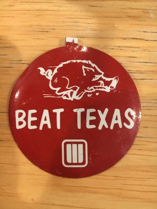 Vintage Arkansas Razorbacks “beat Texas” Button 2” Swc Conference