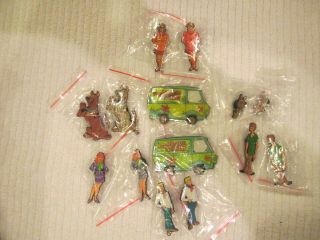 Scooby Doo Little League Pin Set - Regular And Glitter