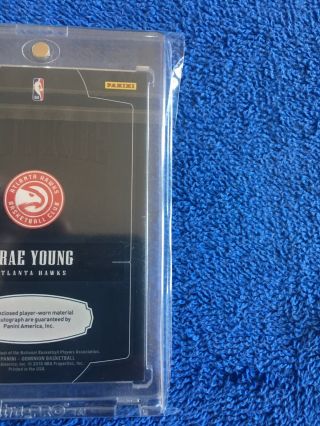 2018 - 19 Trae Young Rookie Auto Patch Panini Dominion Red SP 12/49 Atlanta Hawks 3