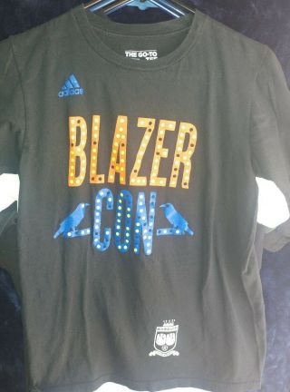 Vintage Rare Adidas T - Shirt Mens Blazer - Con Men In Blazers Soccer Brooklyn Ny